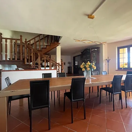 Villa Jilla Calosso